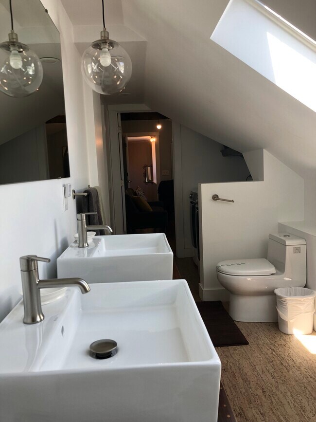 Foto del edificio - 17 Everett Street, Unit 1