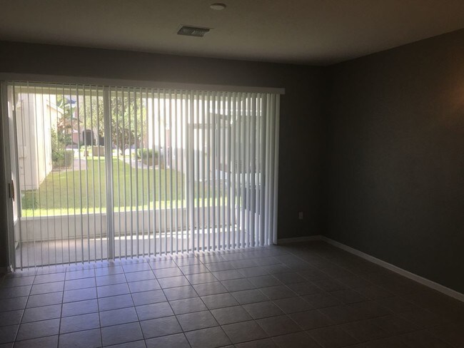Building Photo - Beautiful Townhome in Bay @ Cypress Creek