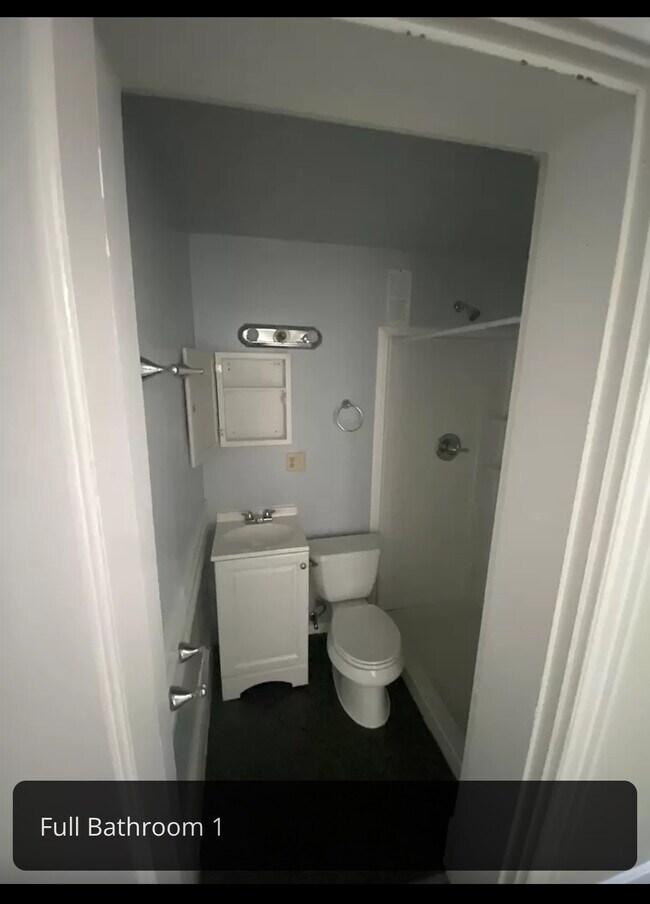 Bathroom - 2320 W Clifton Ave