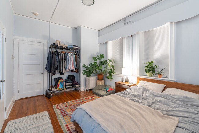 Foto del edificio - 140 Hamilton Ave