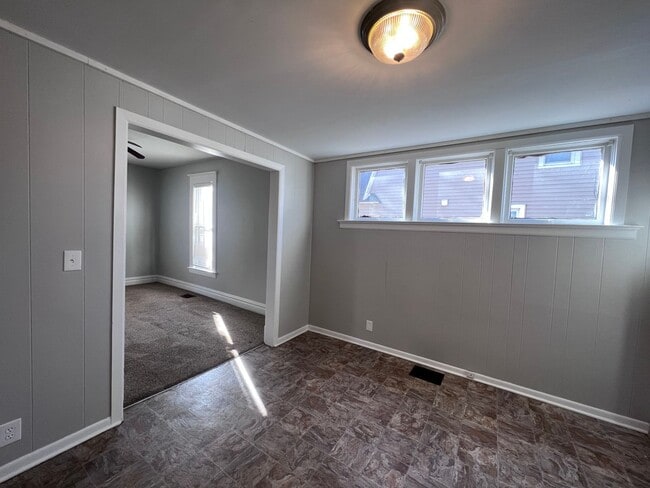 Foto del edificio - Spacious Four Bedroom Home with Large Yard!