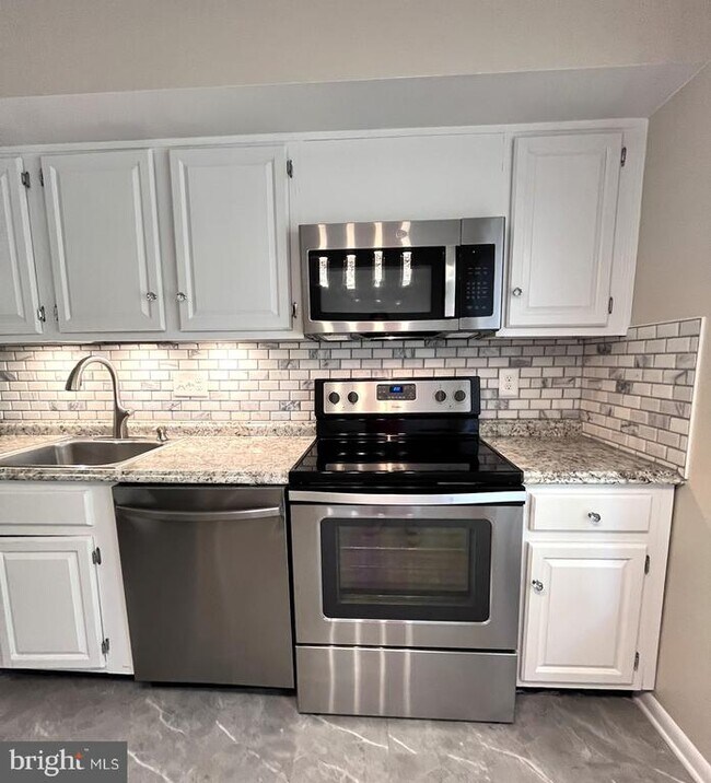 Foto del edificio - 10704 Muirfield Dr