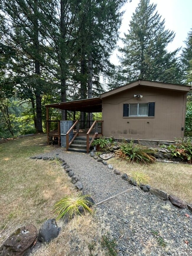 Building Photo - 93089 Marcola Rd