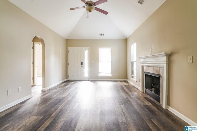 Building Photo - 568 Fox Run Cir