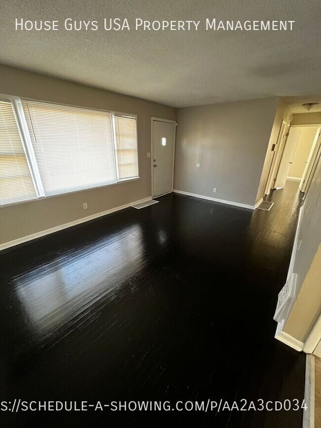 Foto del edificio - 7408 College Ave