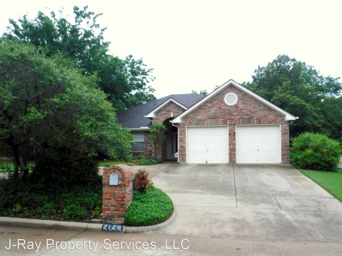 Primary Photo - 4 br, 2 bath House - 2120 Pinwood Circle