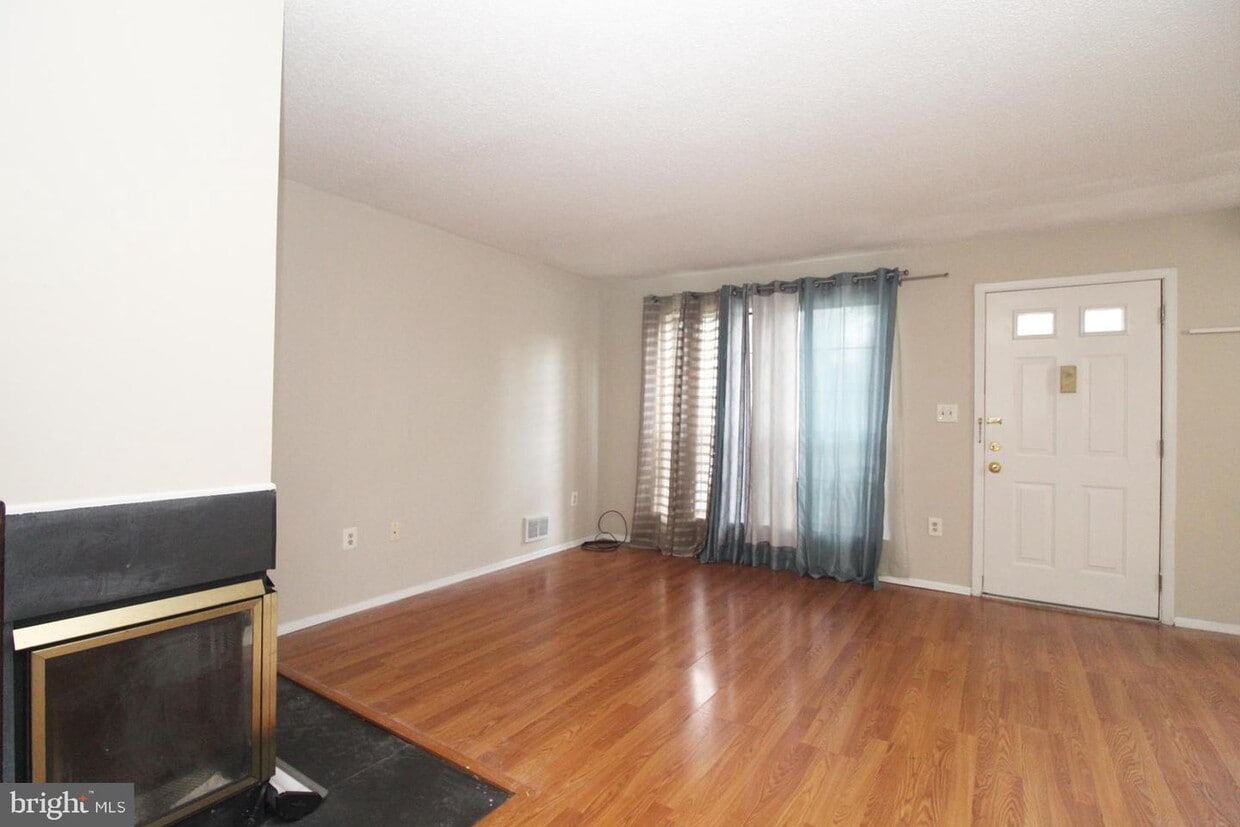 82 Drewes Ct, Trenton, NJ 08648 Townhome Rentals in Trenton NJ