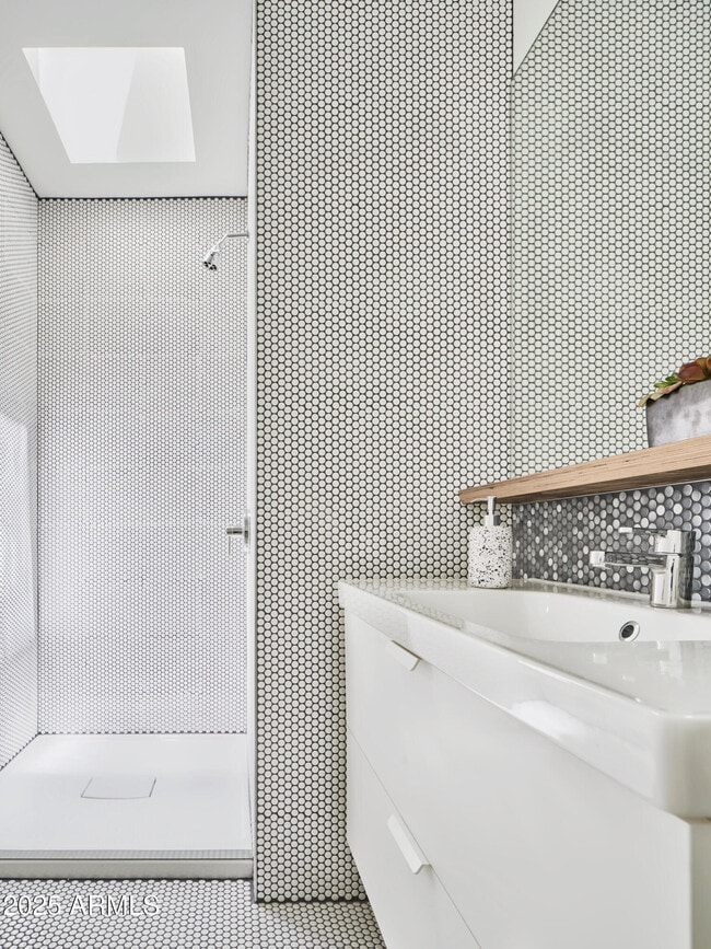 Foto del edificio - 6115 E Hollyhock St