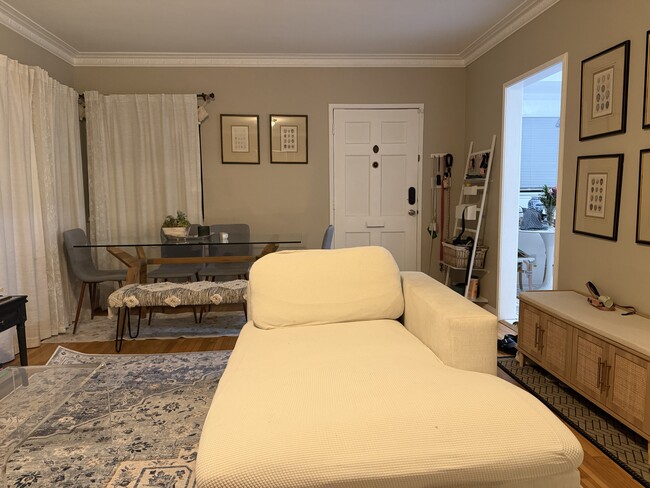 Building Photo - 4222 Jasmine Ave