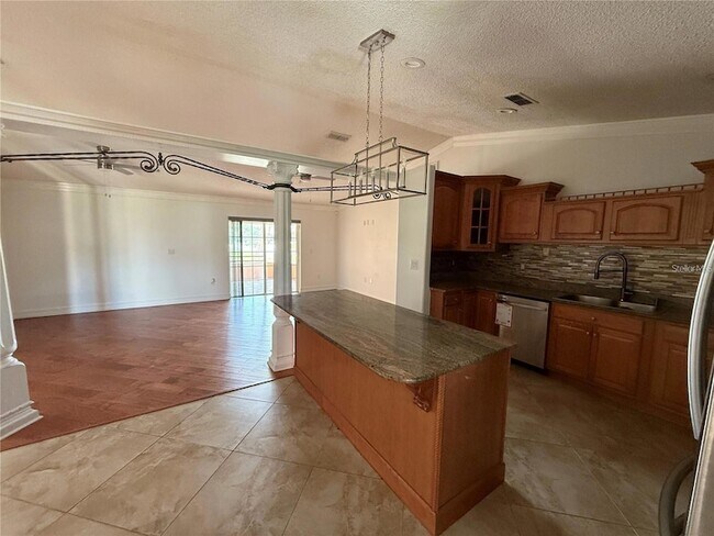 Foto del edificio - 3900 Oak Pointe Blvd