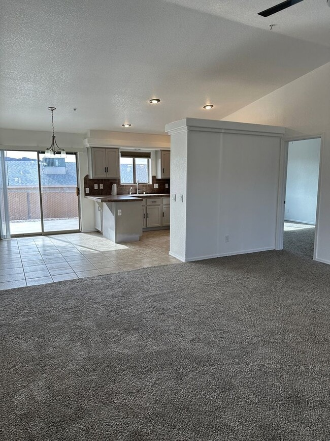 Building Photo - 3310 Oro Grande Blvd