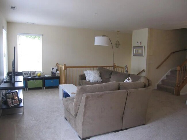Foto del edificio - 2349 Croydon Pl