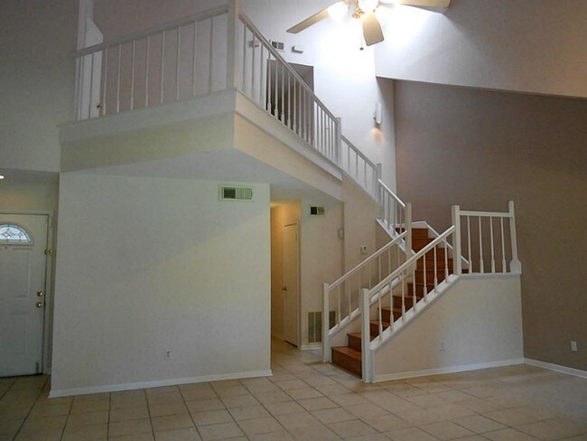 Foto del edificio - 9400 Doliver Dr
