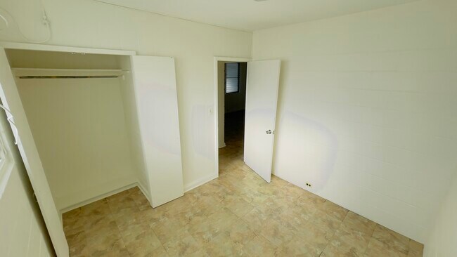 Foto del edificio - 820 Ekela Ave