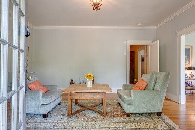 Foto del edificio - 2522 Ashwood Ave