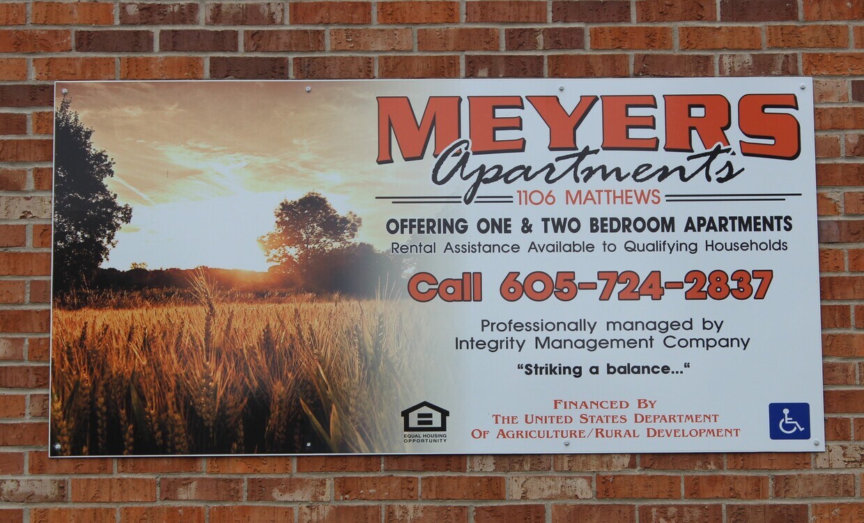 Primary Photo - Meyers Apartments