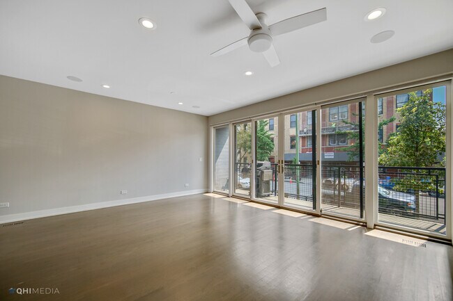 Building Photo - 1154 W Ohio St