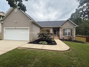 Building Photo - 156 Huron Ct