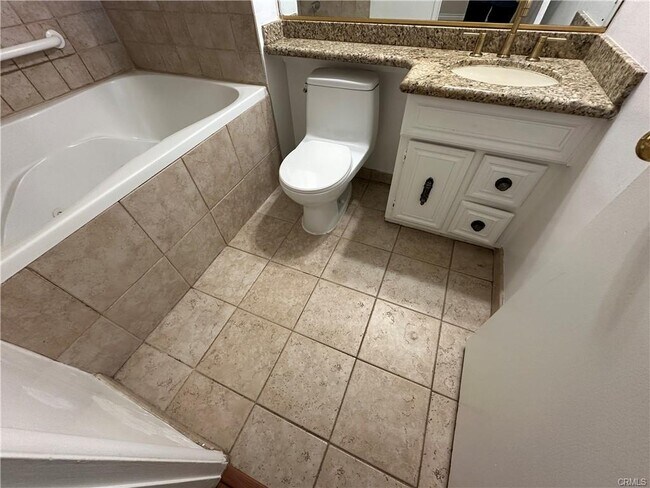 Foto del edificio - 23018 Hartland St