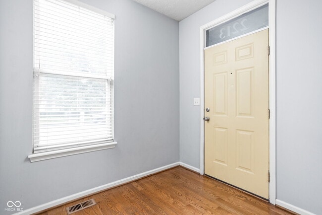 Building Photo - 2213 N Talbott St