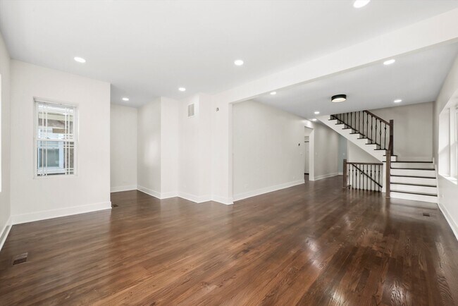 Foto del edificio - 2822 N Keating Ave