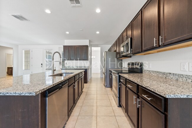 Foto del edificio - 18241 N Crestview Ln