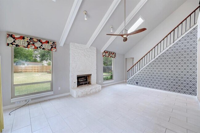 Foto del edificio - 10408 Doering Ln