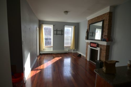 Primary Photo - 383 Kosciuszko St