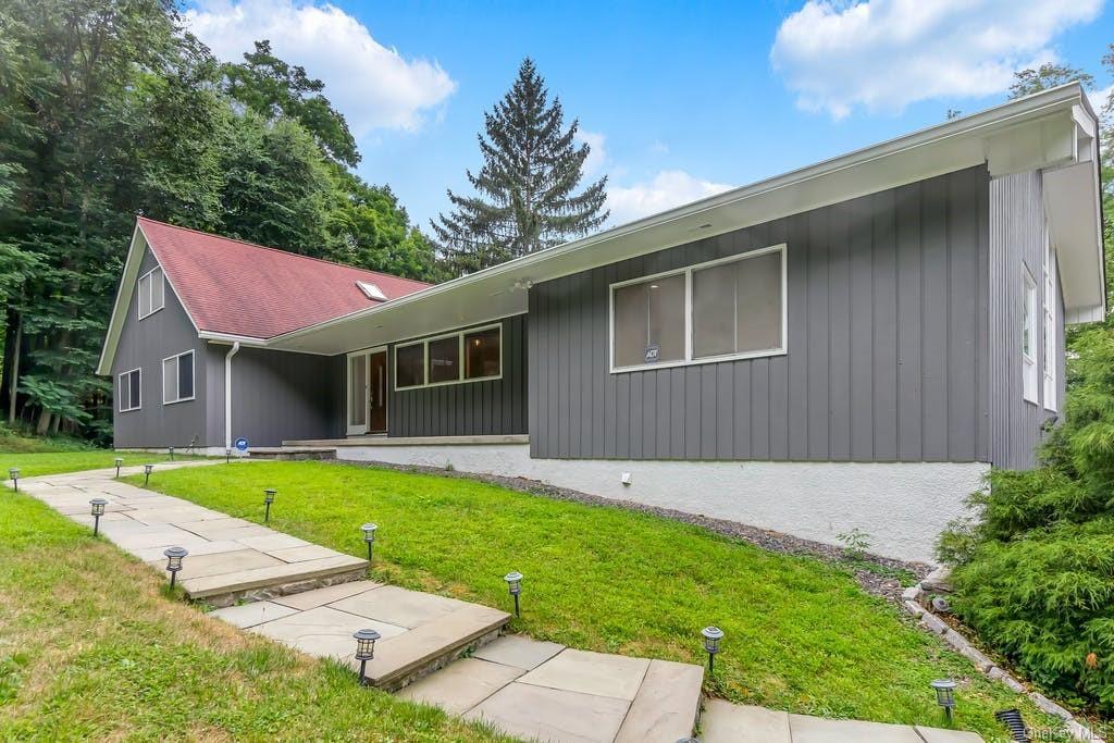 145 Crow Hill Path, Mount Kisco, NY 10549 House Rental in Mount Kisco