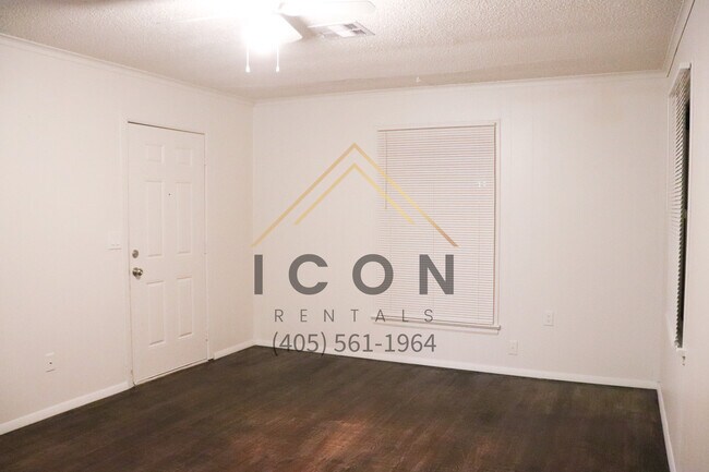 Foto del edificio - 1108 W Warren St