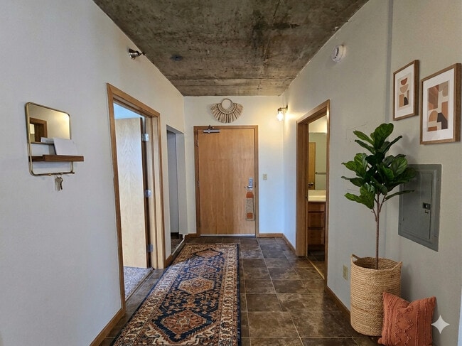 Building Photo - University Dale Apartments LP