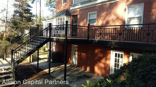 Building Photo - 3 br, 3 bath House - 1809 Lakeshore Drive