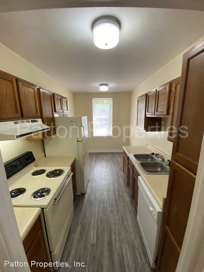 Building Photo - 1 br, 1 bath House - 611 Waccamaw Ave., #11