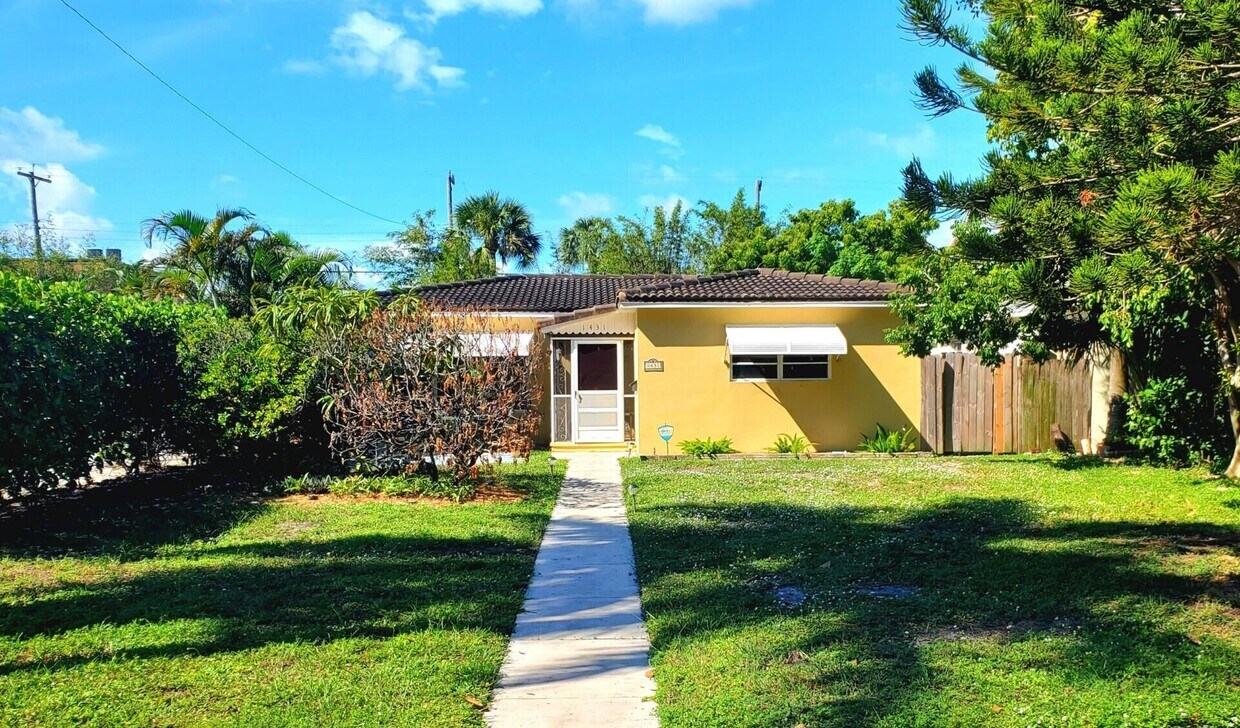 1431 S Palmway, Lake Worth, FL 33460 House Rental in Lake Worth, FL