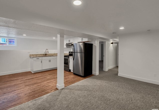 Building Photo - 165 S 900 E