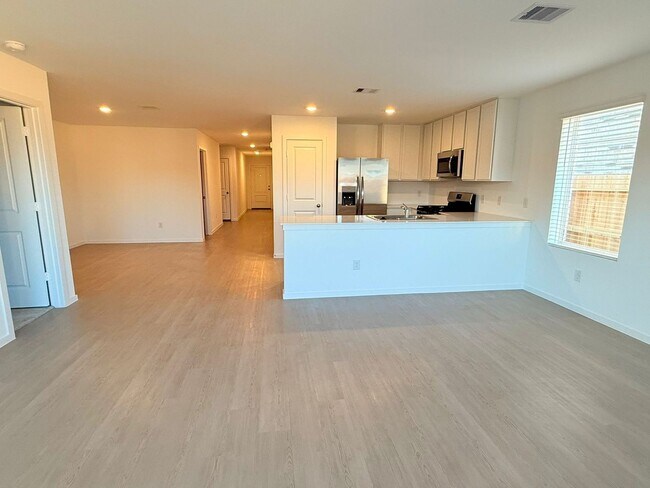 Building Photo - Spacious 4BR House in New Caney
