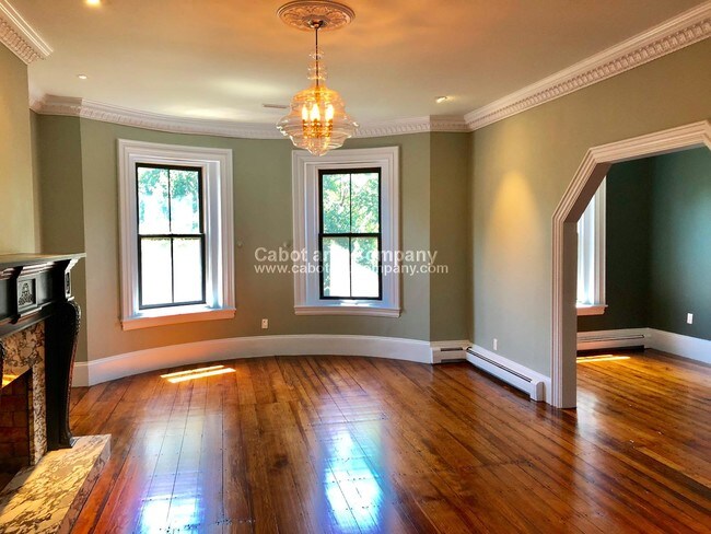 Building Photo - 37 Union Park