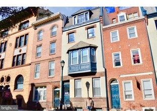 Building Photo - 1205 Locust St