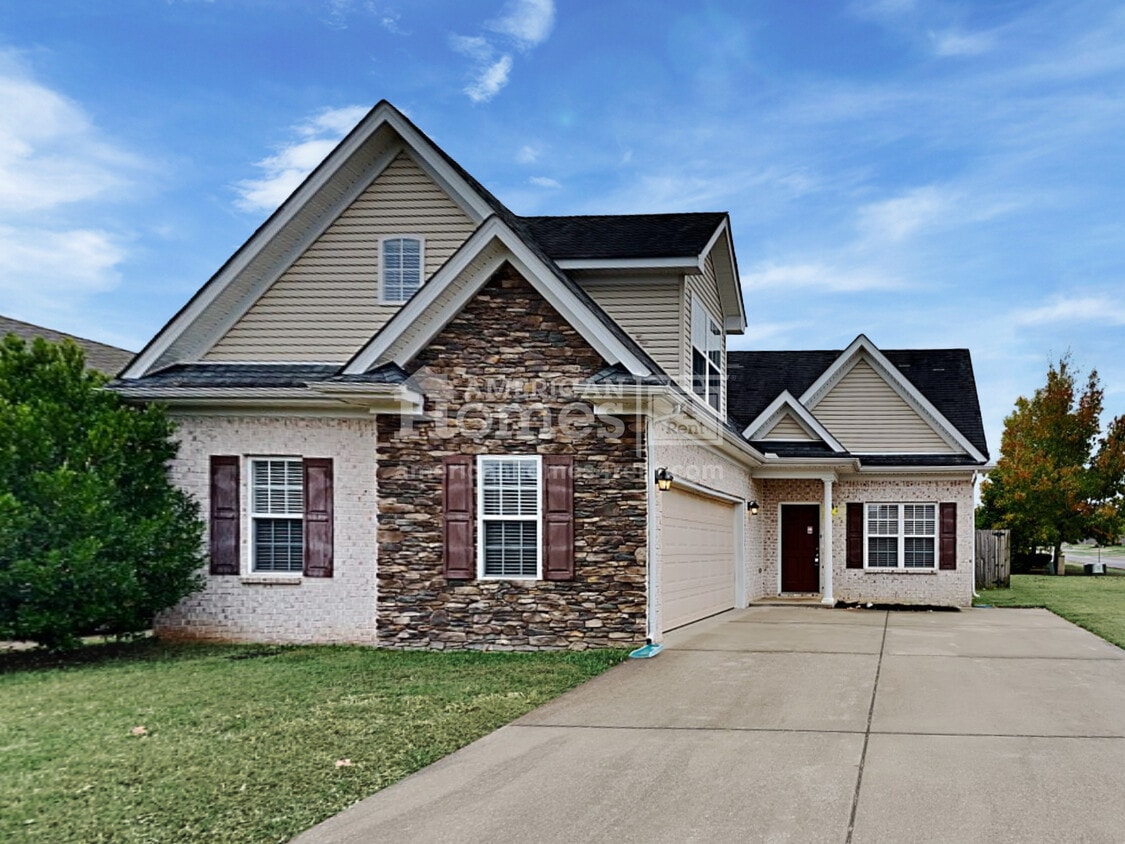 1443 Sunray Drive House Rental in Murfreesboro, TN