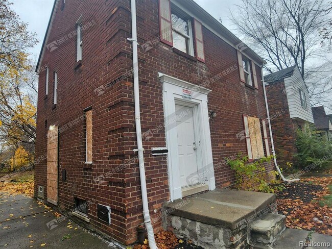 Building Photo - 15491 Seymour St