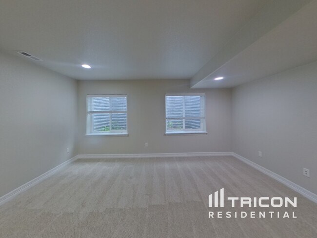 Foto del edificio - 10734 Ridgepole Dr