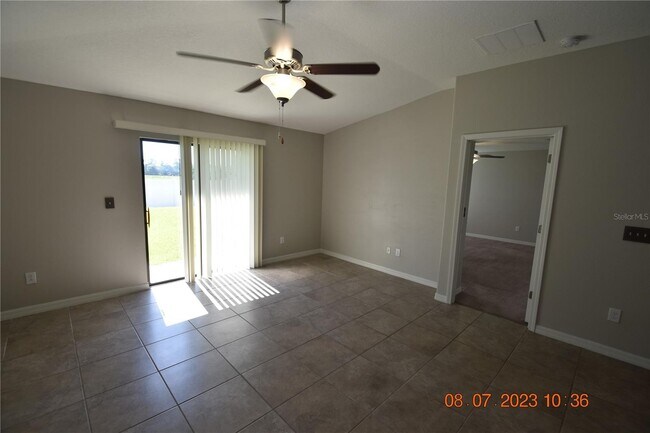 Building Photo - 10120 Carloway Hills Dr