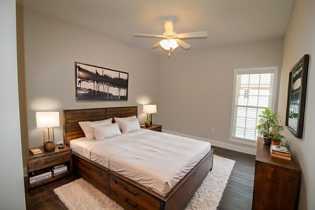 Building Photo - 22 Grove Cir