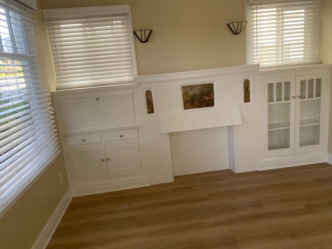 Sala de estar - 508 W Holly Ave