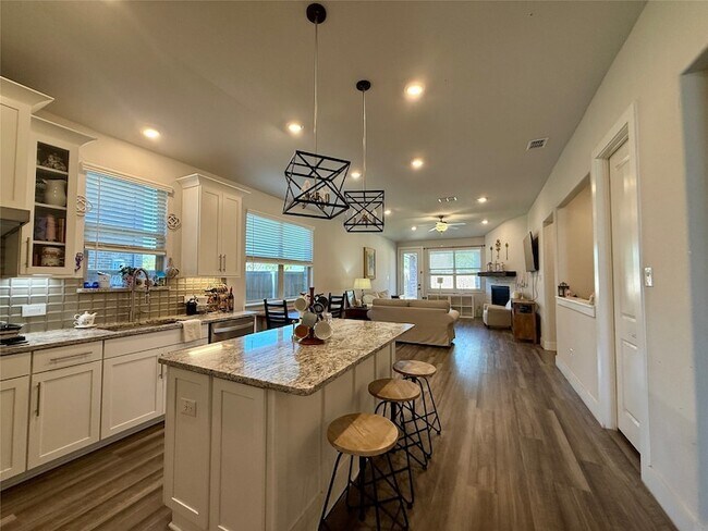 Foto del edificio - 4105 Caprock Canyon Rd