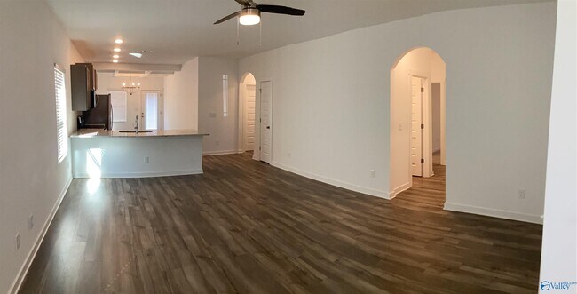 Foto del edificio - 3220 Spool Ln SW