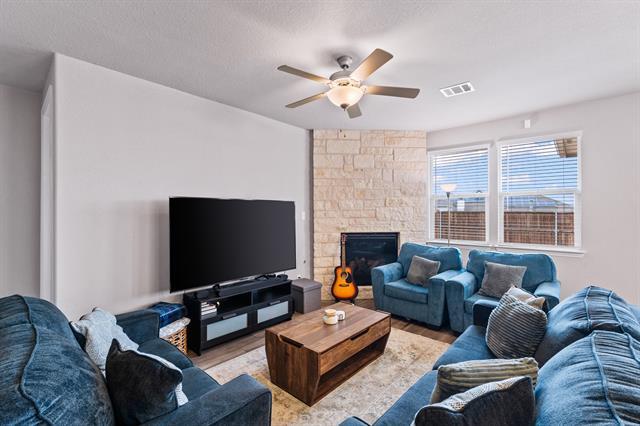 Foto del edificio - 2517 Amistad Ln