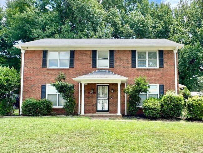 Foto del edificio - 4760 Hornsby Dr