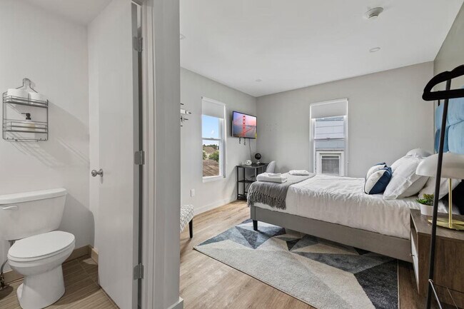 Building Photo - 154 New York 211-SI ID1056797P