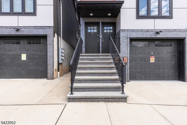Foto del edificio - 19 Shaw Ave